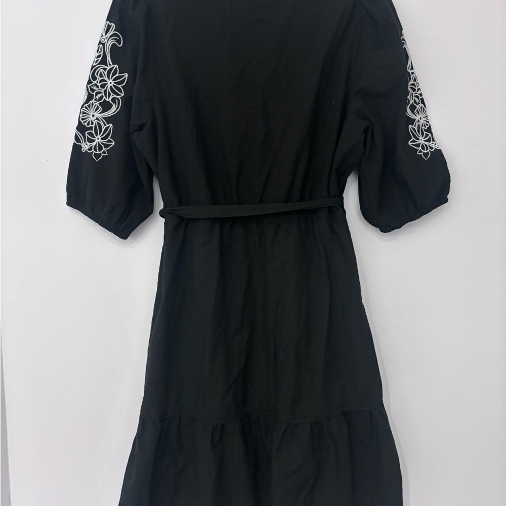Draper James RSVP Black Embroidered Puff Sleeve Tie Waist Dress Size 1X - Picture 3 of 9